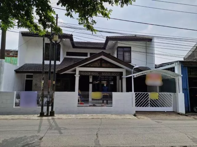 Dijual Rumah 2 Lantai Mainroad TKI 1 Dijual Rumah 2 Lantai Mainroad TKI 1