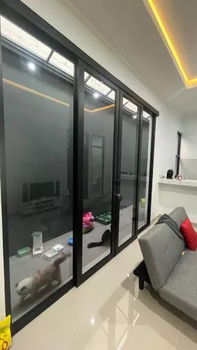 Hero Slide
