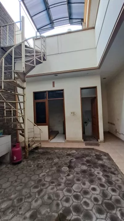 Hero Slide