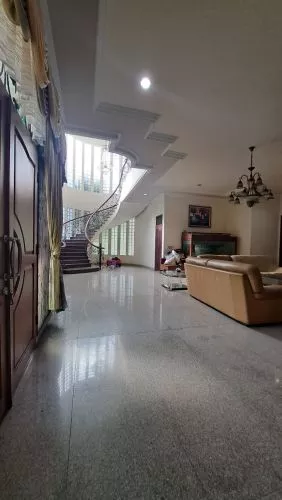 Hero Slide