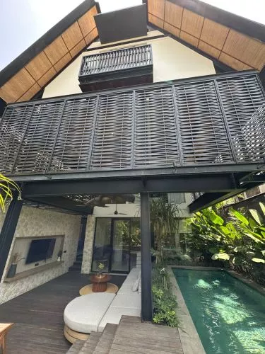 Villa Mewah Modern Tropis Pusat Canggu Villa Mewah Modern Tropis Pusat Canggu
