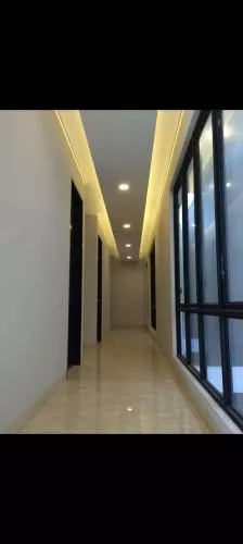 Hero Slide