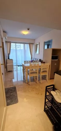 Apartment di Landmark Residence Unit Masih Baru Apartment di Landmark Residence Unit Masih Baru