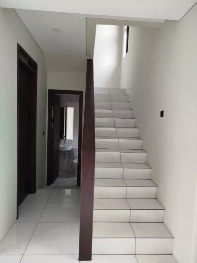 Hero Slide