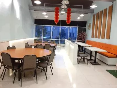 Ruko Ex Resto di Batununggal Raya Interior dan Dapur Siap Pakai Ruko Ex Resto di Batununggal Raya Interior dan Dapur Siap Pakai