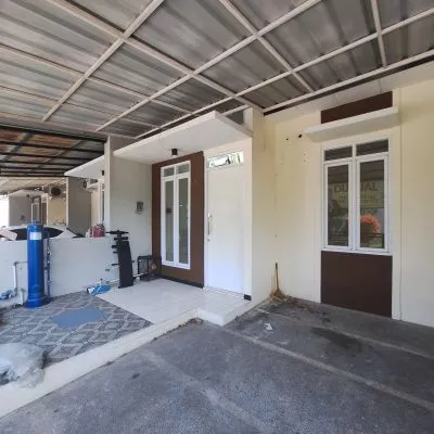 Rumah Baru Renovasi di Taman Kopo Indah Greenville Rumah Baru Renovasi di Taman Kopo Indah Greenville