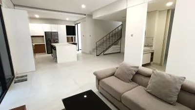 Hero Slide