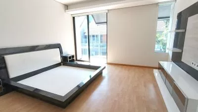 Hero Slide