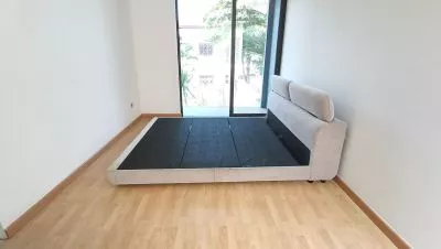 Hero Slide