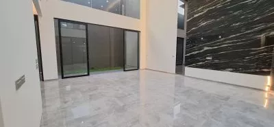 Hero Slide
