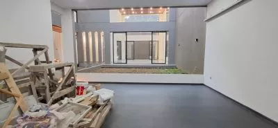 Hero Slide