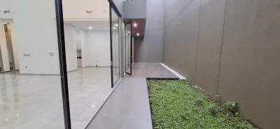 Hero Slide