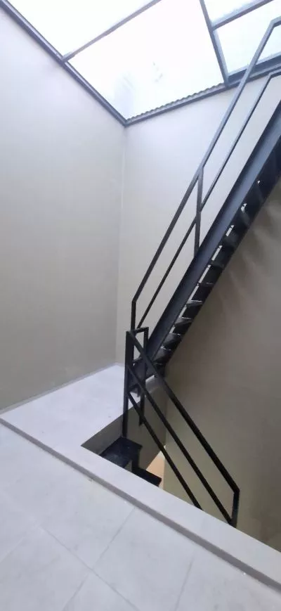 Hero Slide