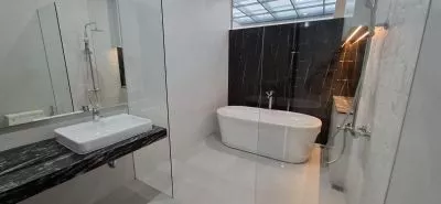 Hero Slide