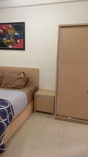 Hero Slide