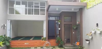 Hero Slide
