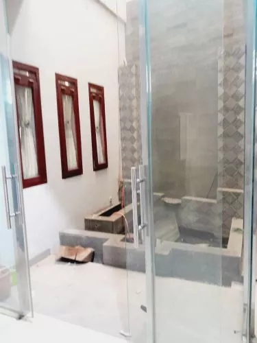 Hero Slide
