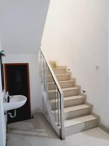 Hero Slide