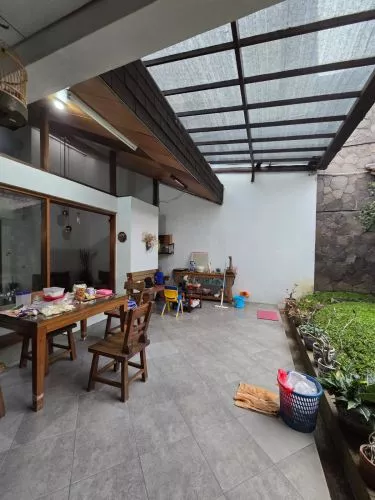 Rumah Mainroad Sukajadi Cocok Untuk Cafe Kantor atau Toko Hanya 1 Menit ke PVJ Mall dan 2 Meni ke RSHS