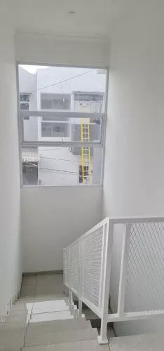 Hero Slide