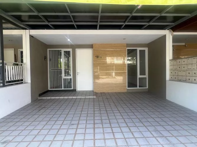 Rumah Full Renovasi di Cherryfield Buah Batu Garasi 2 Mobil Siap Huni