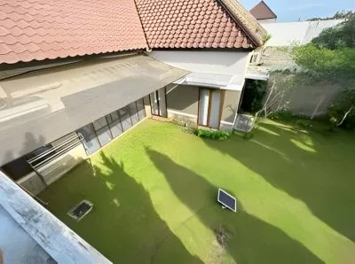 Hero Slide