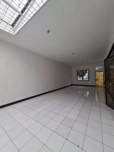 Rumah Luas Sumber Sari Posisi Hook Lokasi Nyaman 