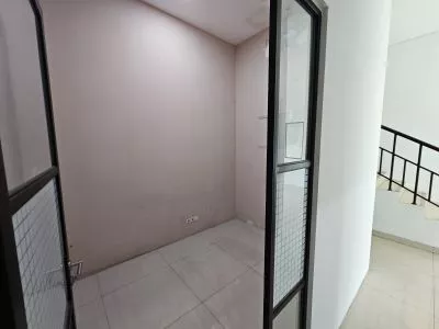 Hero Slide
