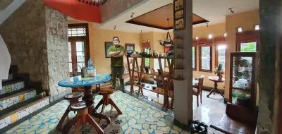 For Sale Rumah Gegerkalong Tonggoh