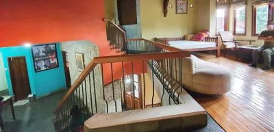 Hero Slide