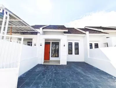 Rumah Baru Terusan Buah Batu dekat STT Telkom Bandung Rumah Baru Terusan Buah Batu dekat STT Telkom Bandung