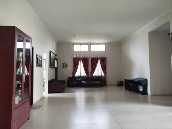 Rumah Nyaman Asri di Bandung Tempo Dulu Rumah Nyaman Asri di Bandung Tempo Dulu