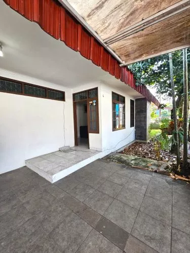 Rumah Hook Strategis di Buah Batu Rumah Hook Strategis di Buah Batu