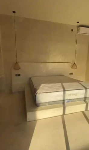 Hero Slide