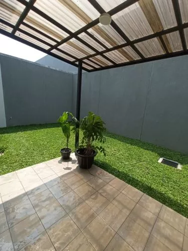 Hero Slide