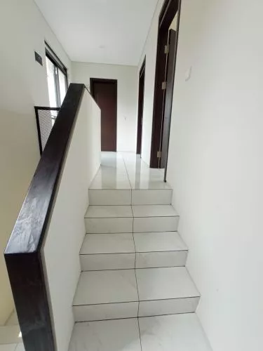 Hero Slide