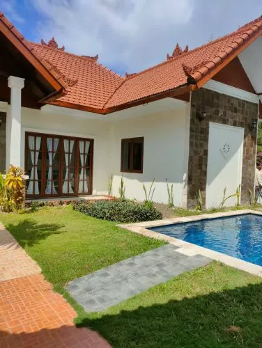 FOR RENT VILLA PURI AGUNG TROPICAL HIDEAWAY IN UNGASAN BALI