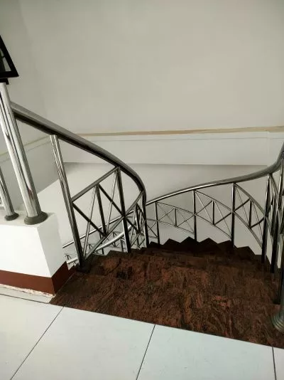 Hero Slide