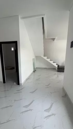 Hero Slide
