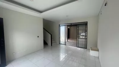 Rumah Sudah Renov Siap Huni di Tatar Tarubhawana Kota Baru Parahyangan