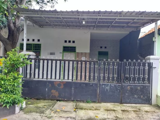 Rumah Terawat 1 Setengah Lantai di Jalan Rajawali Timur  Bandung