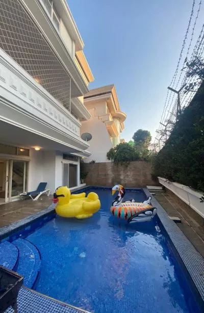 Villa Mewah di Sayap Ciumbuleuit