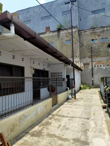 JUAL RUMAH HITUNG TANAH SAYAP SUDIRMAN