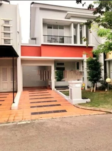 Rumah 2 Lantai dekat Summarecon Mall Serpong