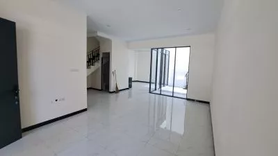 Disewakan rumah baru di tki 5 cluster gardenville